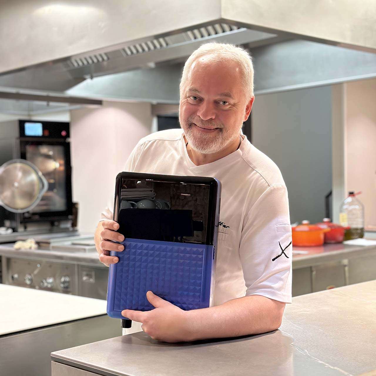 Chef with an AVATAR ozonated water system